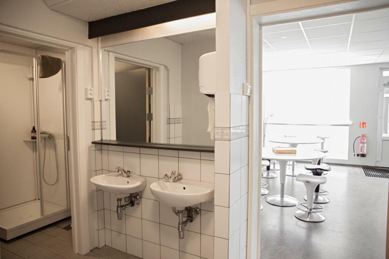 Puffin Nest Capsule Hostel Vestmannaeyjar Buitenkant foto